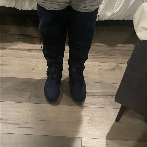 Black Knee-High Boots - Picture 9 of 16